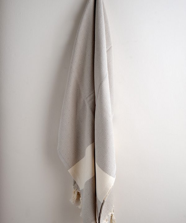 Hamam-Square-Original-Turkish-Peshtemal-Pestemal-Diamond-Beige-beach-towel