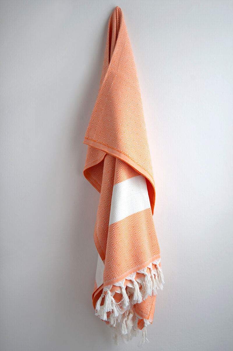 Hamam-Square-Original-Turkish-Peshtemal-Pestemal-Diamond-Coral-beach-towel