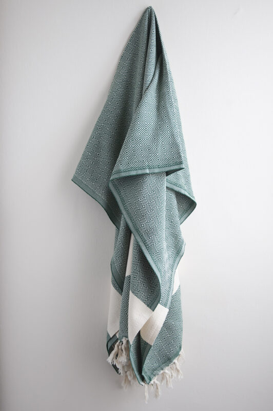 Hamam-Square-Original-Turkish-Peshtemal-Pestemal-Diamond-Forest-green-beach-towel